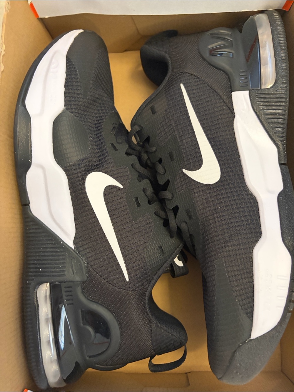 Nike Air Max Alpha Trainer 6 Men's Size 11.5 Black White Training Sneakers